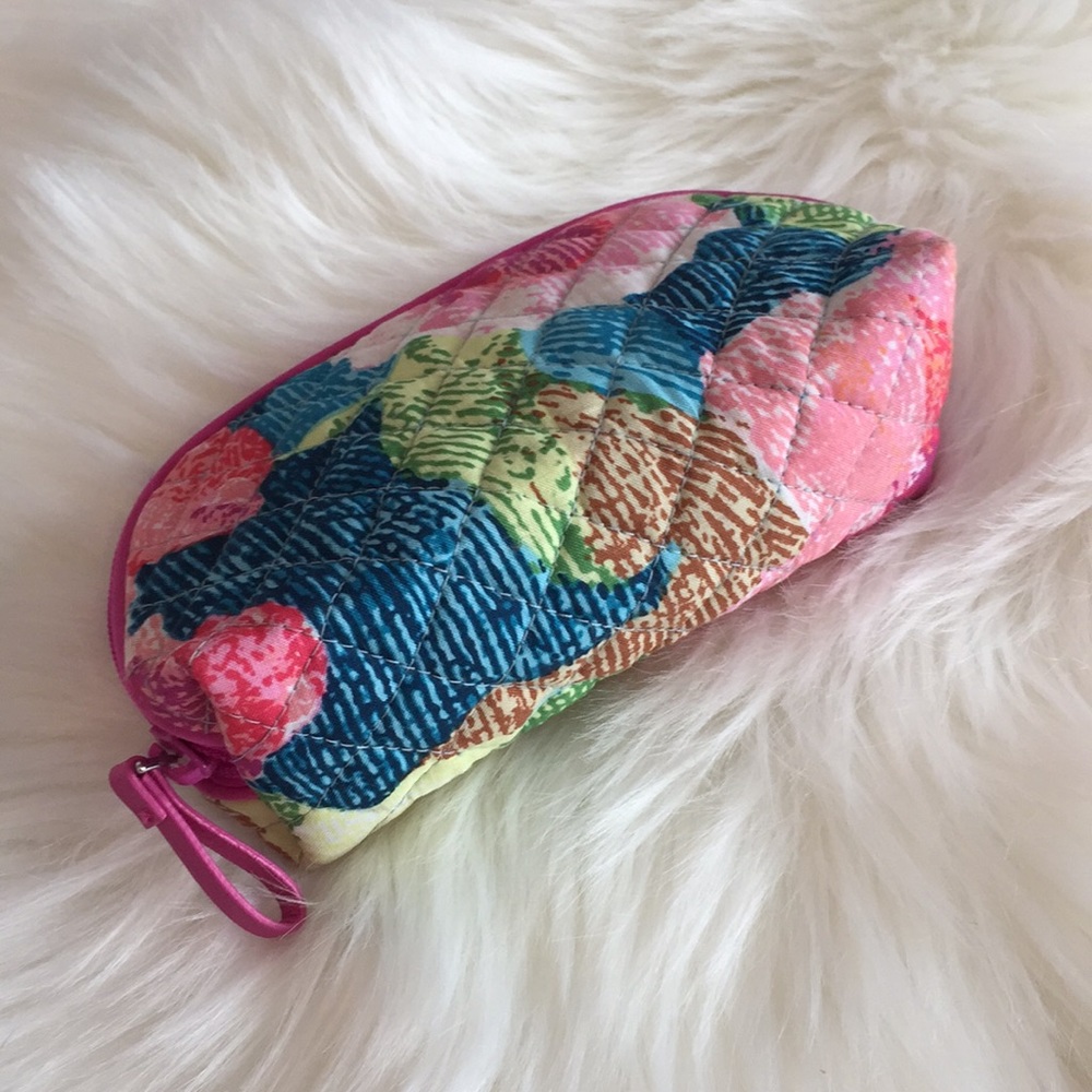 Sale! Clam shell makeup case - Picture 4 of 6